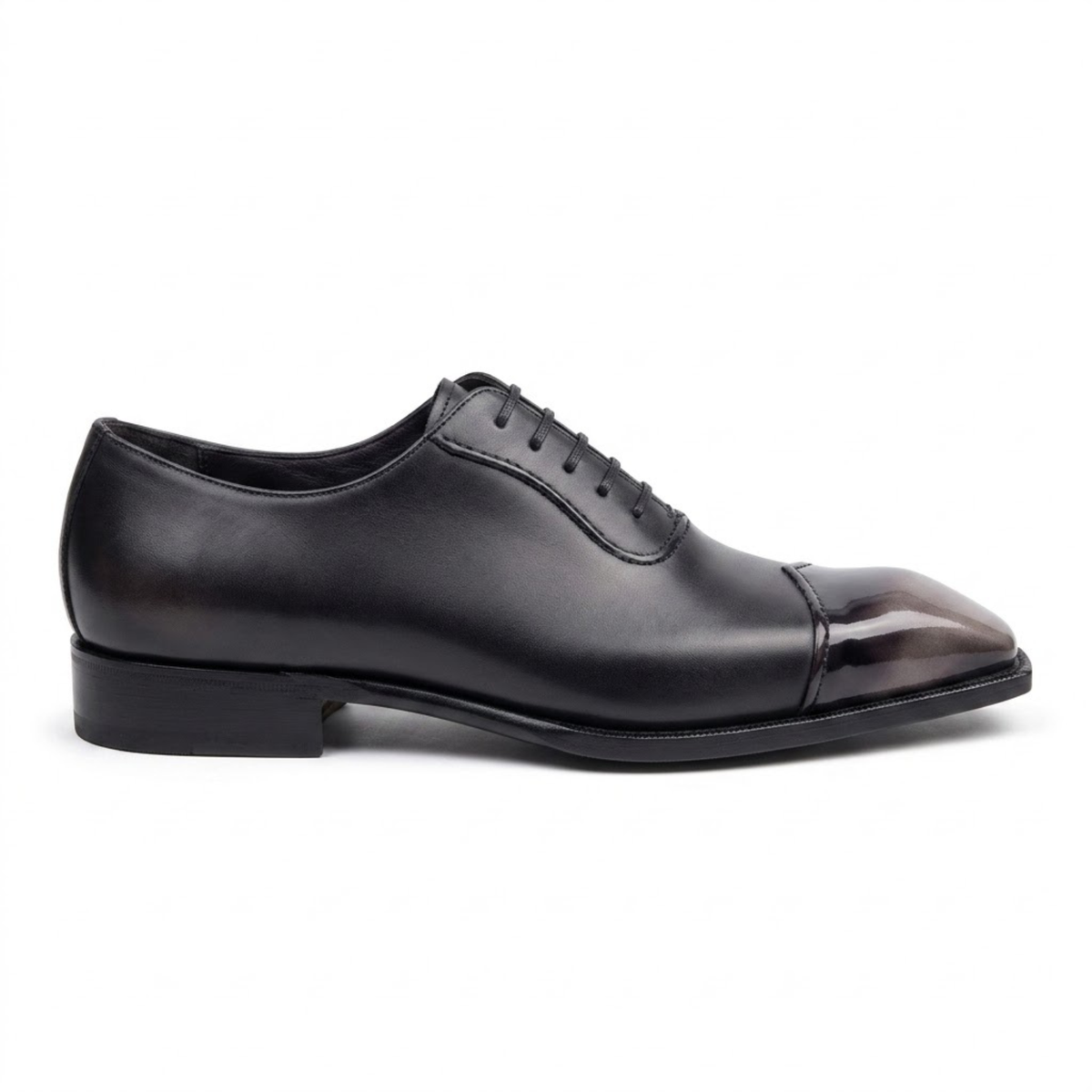 The Trento Whole-Cut Oxford